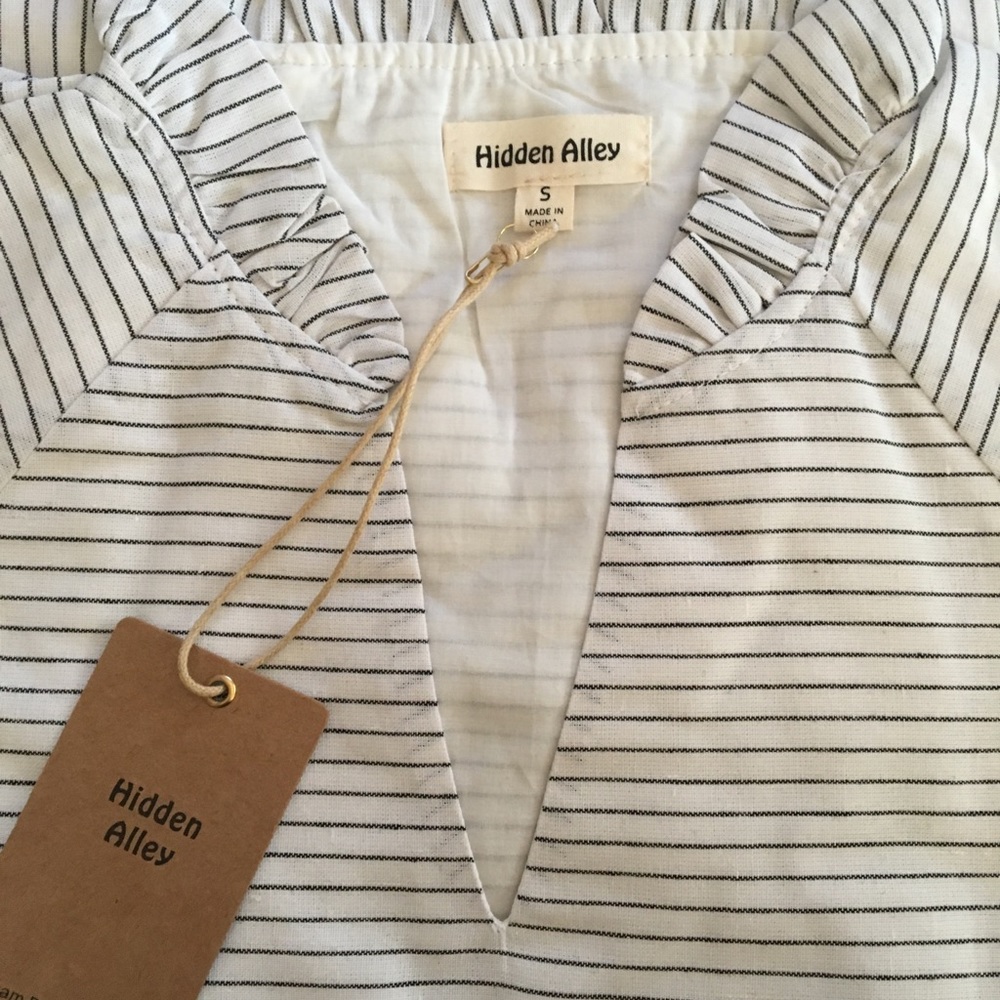 💐IVORY V-NECK DRESS💐 - Picture 2 of 8